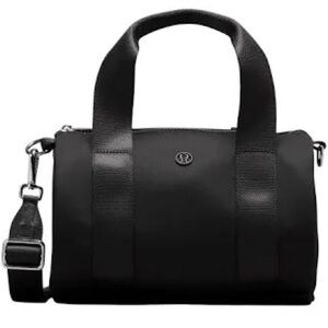 NWT LULULEMON MINI BARREL DUFFEL